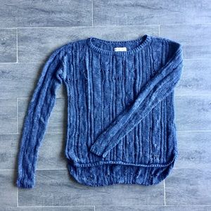 Abercrombie & Fitch distressed pull over sweater
